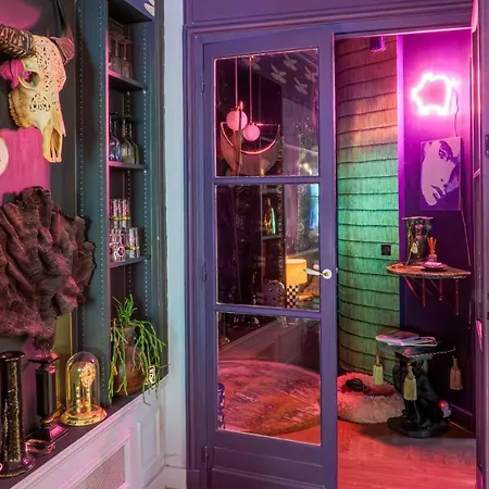 아파트 Large Boheme Creative Flat Below Montmartre 파리