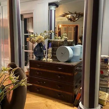 Large Boheme Creative Flat Below Montmartre 아파트 *