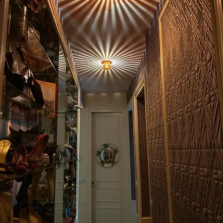 Large Boheme Creative Flat Below Montmartre