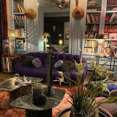 Large Boheme Creative Flat Below Montmartre Apartment
