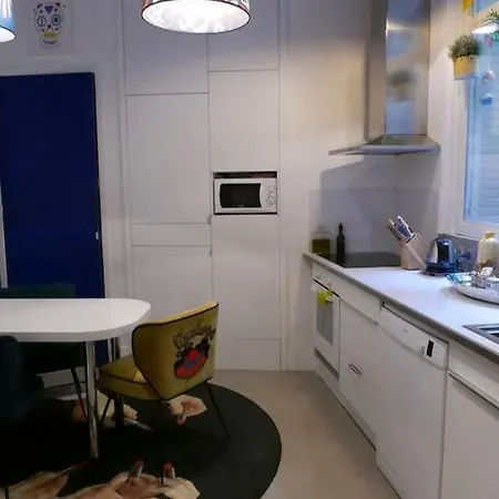 Large Boheme Creative Flat Below Montmartre Apartment Paris