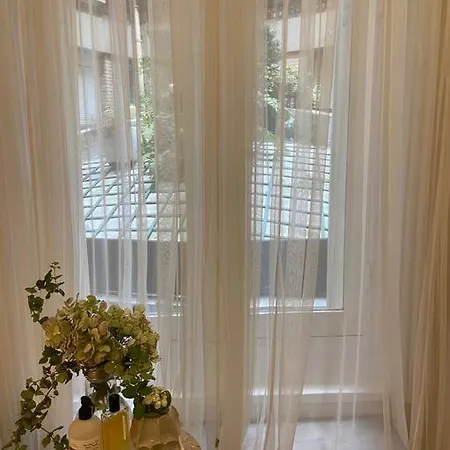 Large Boheme Creative Flat Below Montmartre *