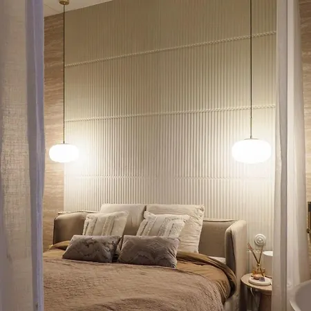 Large Boheme Creative Flat Below Montmartre شقة *